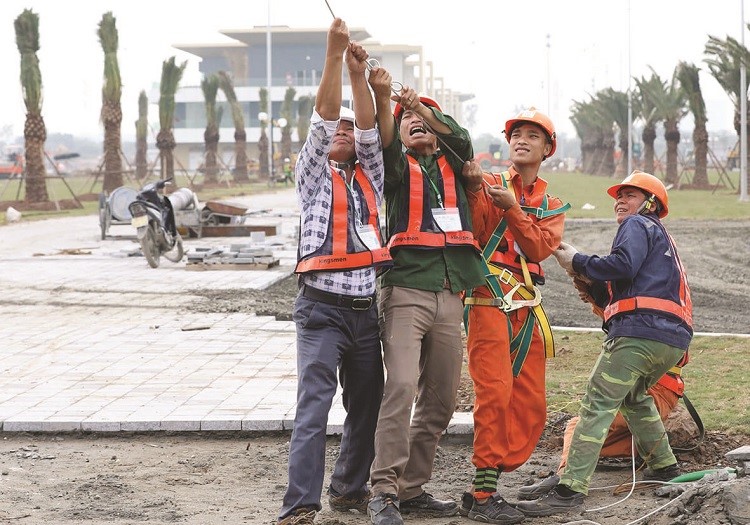 Ha Noi: Xuan ve tren nhung cong trinh trong diem - Hinh anh 3