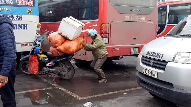 Toan canh giao thong ngay dau nghi Tet Canh Ty 2020 - Hinh anh 11