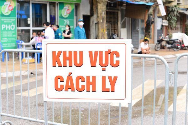 Ha Noi: Pho Truc Bach sau hon nua ngay cach ly - Hinh anh 1