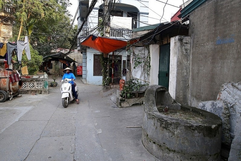 [Anh] Pho nghia dia “doc nhat vo nhi” tai Ha Noi - Hinh anh 13