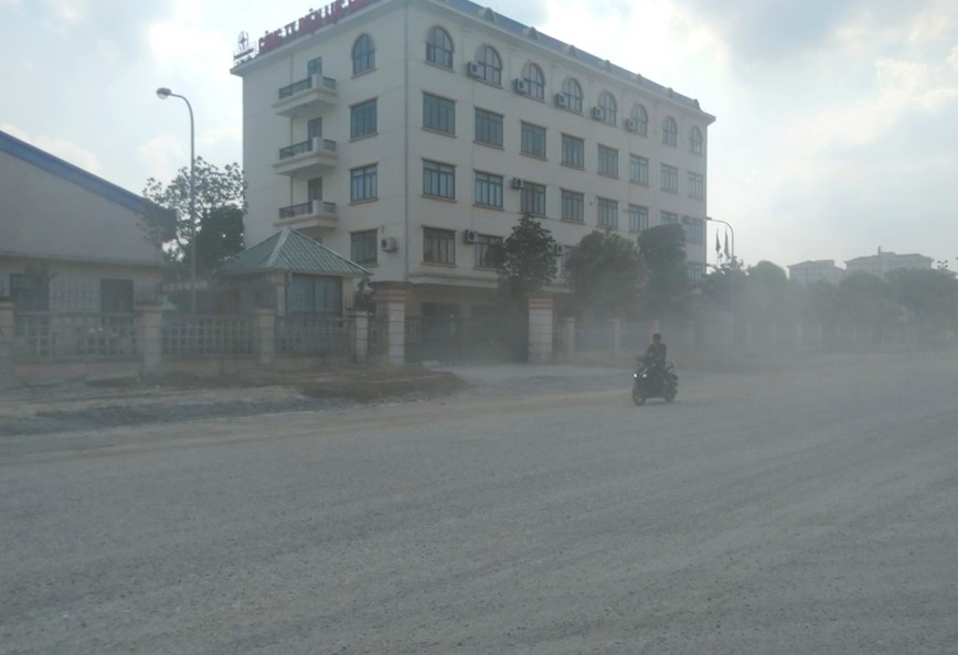 Thi cong duong tram ty nhu “bay” nguoi tham gia giao thong - Hinh anh 5