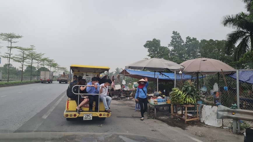 So GTVT Ha Noi: Yeu cau chan chinh hoat dong cua xe dien tai Cang hang khong Noi Bai - Hinh anh 2